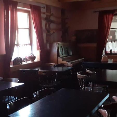 Kratochviluv Mlyn Otel Cervena Lhota  Dış mekan fotoğraf