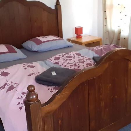 Kratochviluv Mlyn Otel Cervena Lhota  Dış mekan fotoğraf